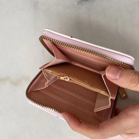 ‼️$7‼️ Hello Kitty Wallet, Credit Card Holder, Casual Coin Purse, 5 designs‼️ - Picture 3 of 12